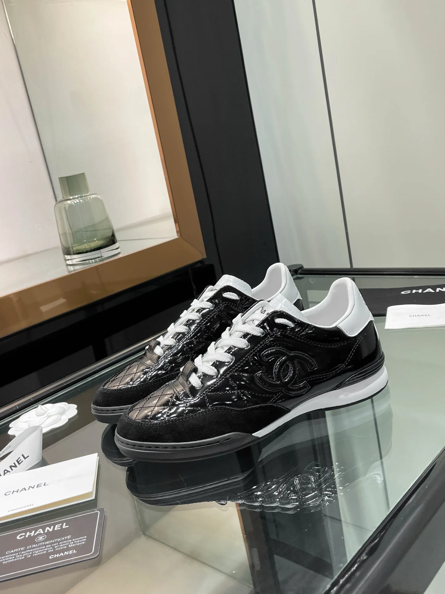 Кроссовки Женские Chanel 18780400