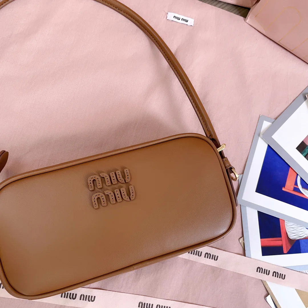 Классические Сумки Женские Miu Miu 11872260