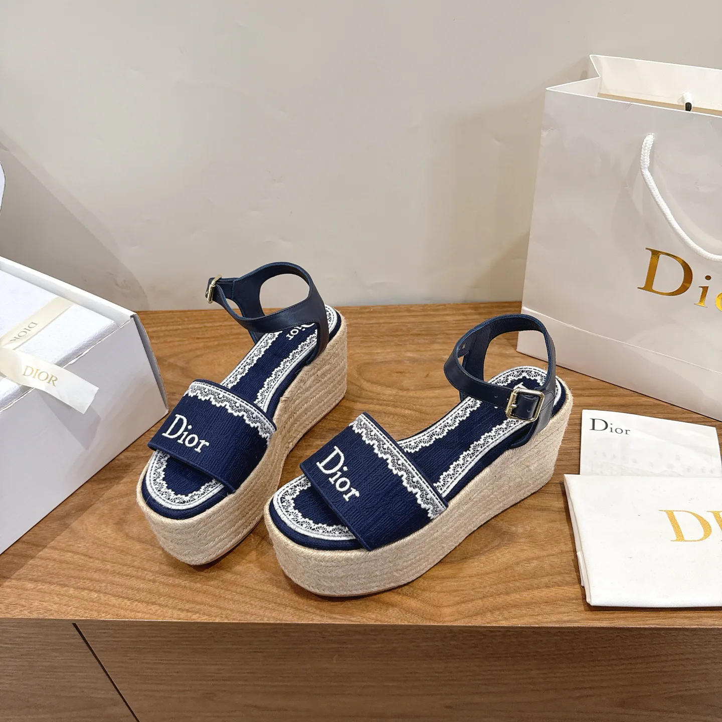 Босоножки Женские Christian Dior 17947073