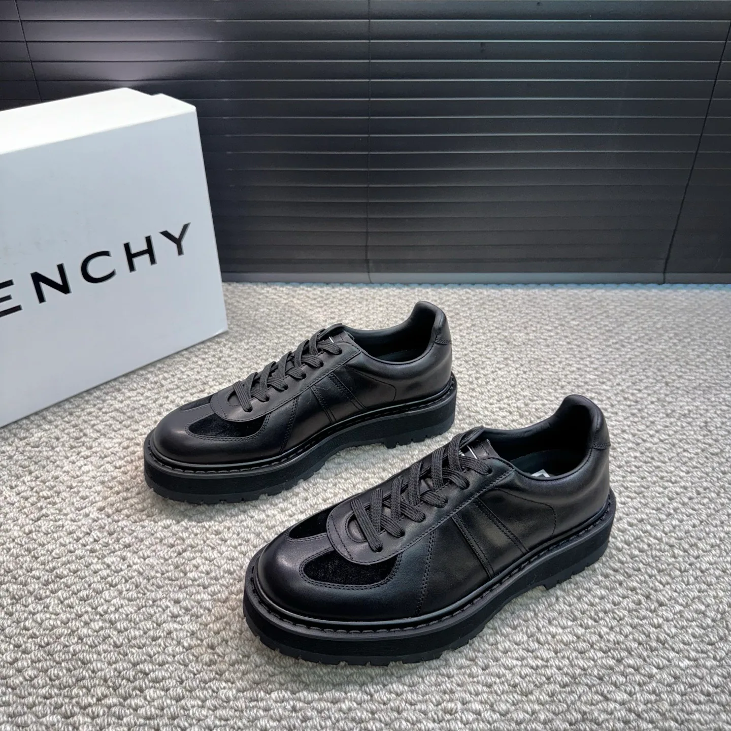 Кроссовки Мужские Givenchy 33156