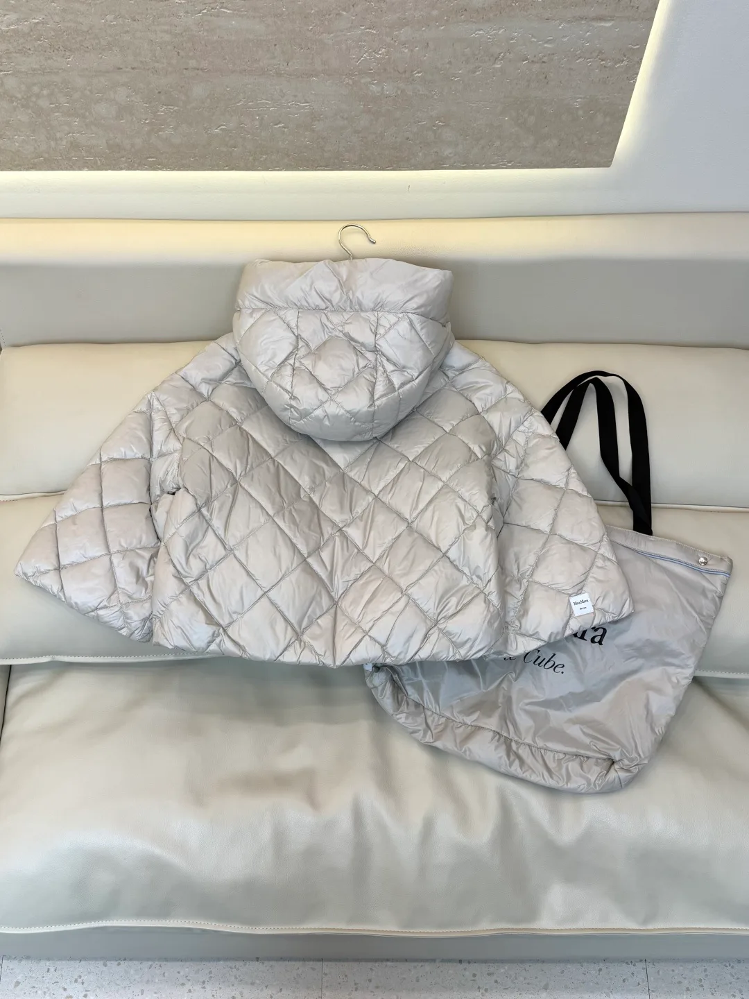 Куртки И Пуховики Женские Max Mara 17917337