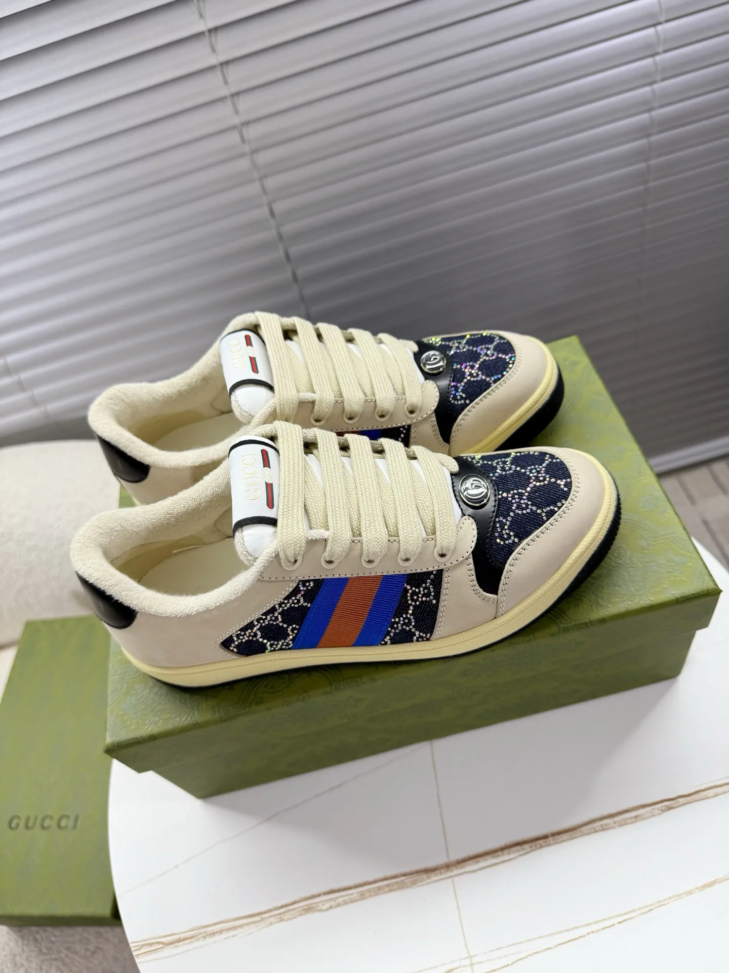 Кроссовки Женские Gucci 17963540