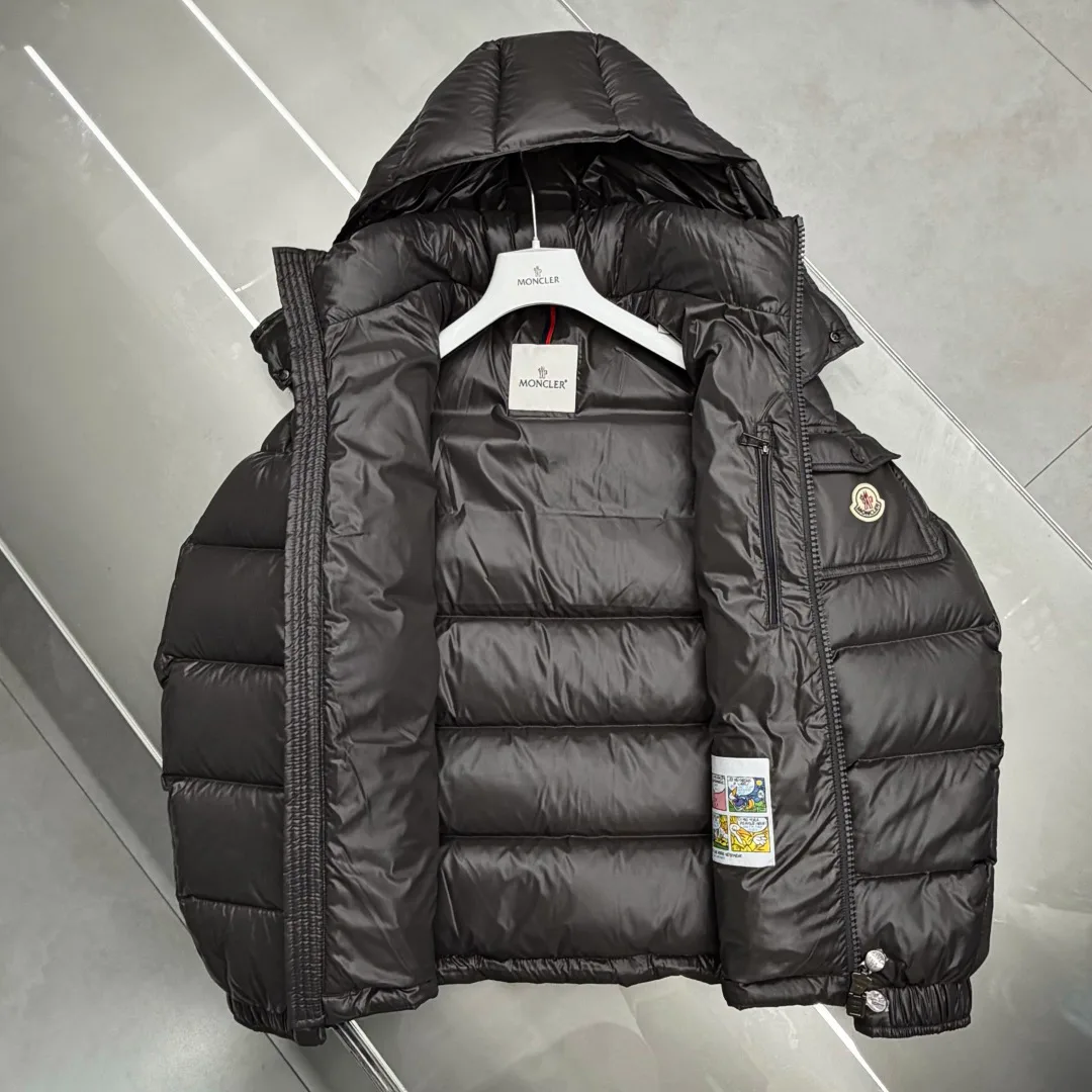 Куртки И Пуховики Мужские Moncler 17391878