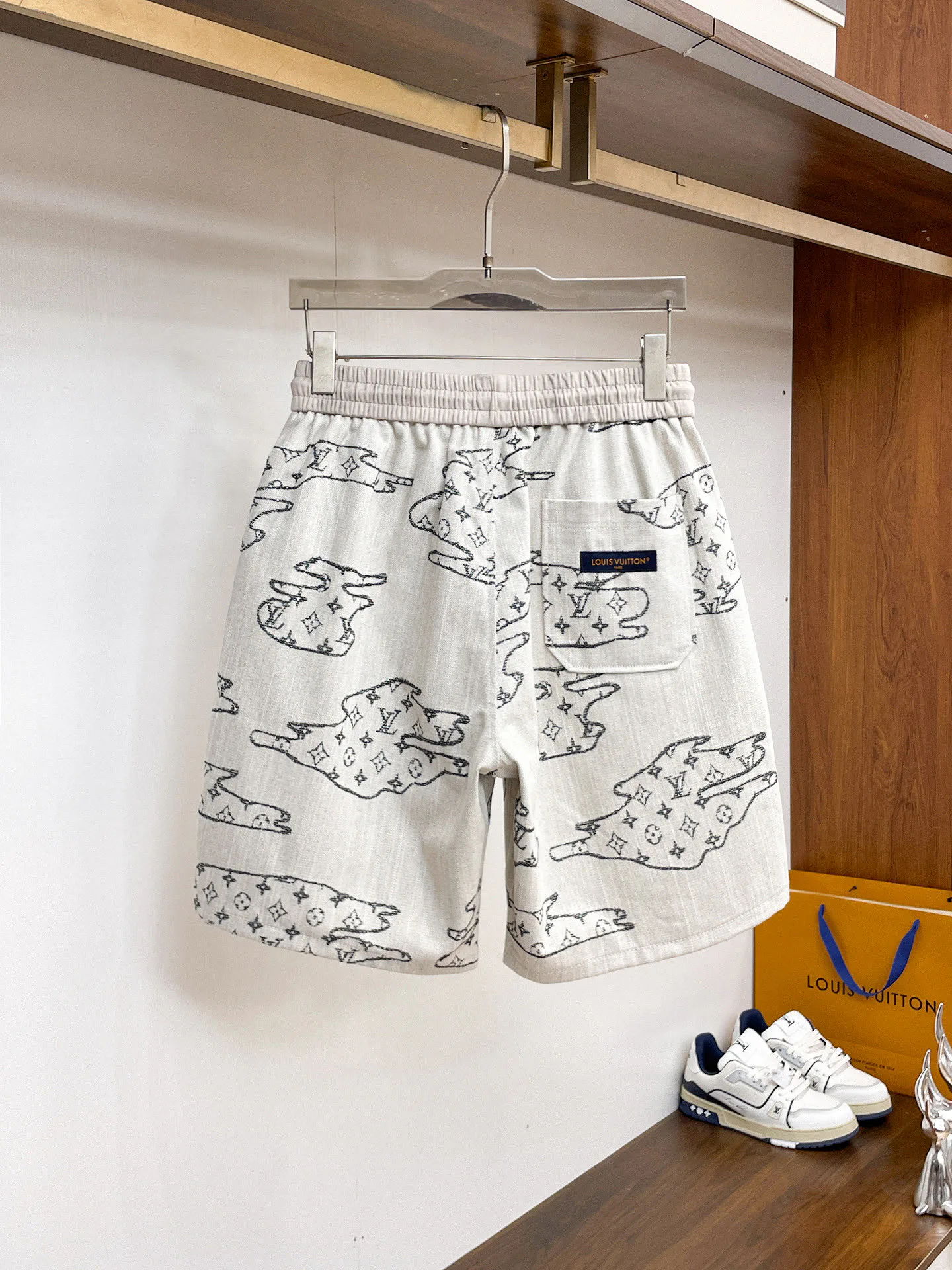 Шорты Мужские Louis Vuitton 13417536