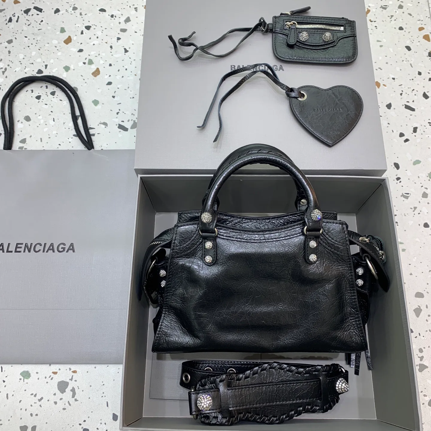 Классические Сумки Женские Balenciaga 17801579