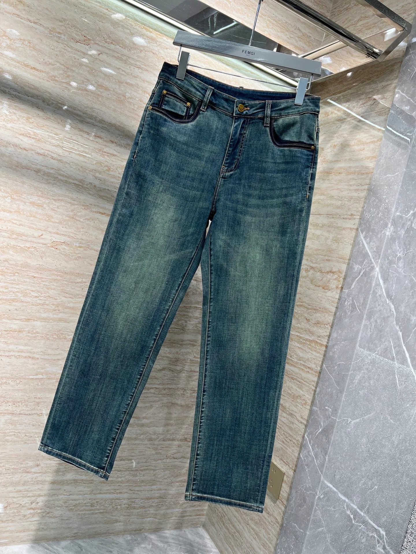 Джинсы Женские Prada 10610589