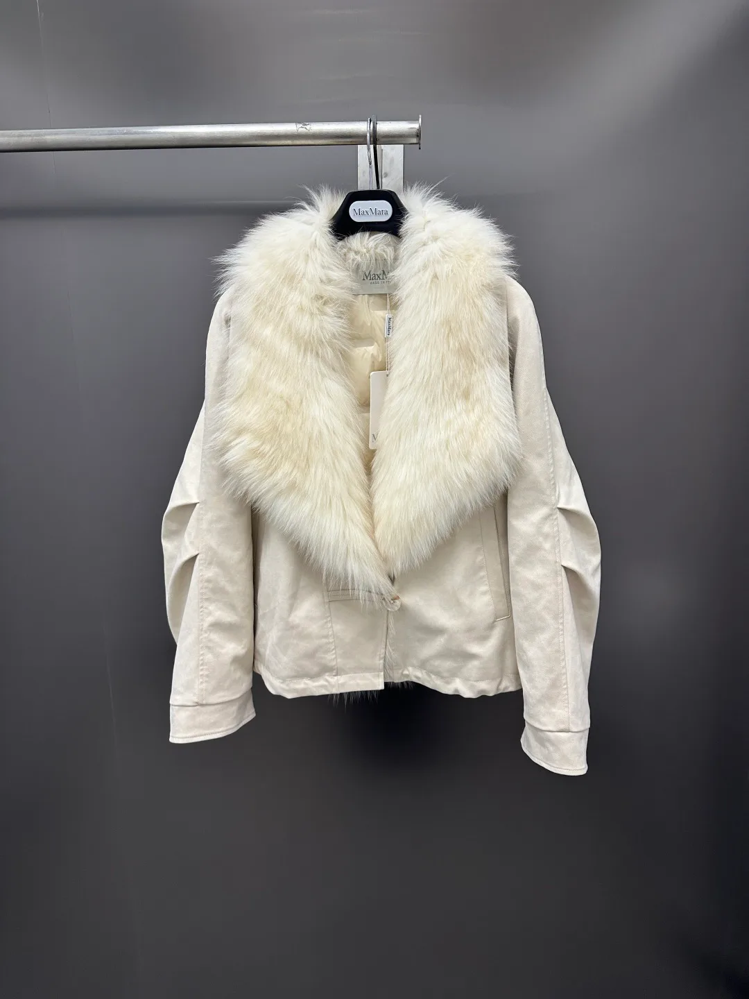 Куртки И Пуховики Женские Max Mara 18902727