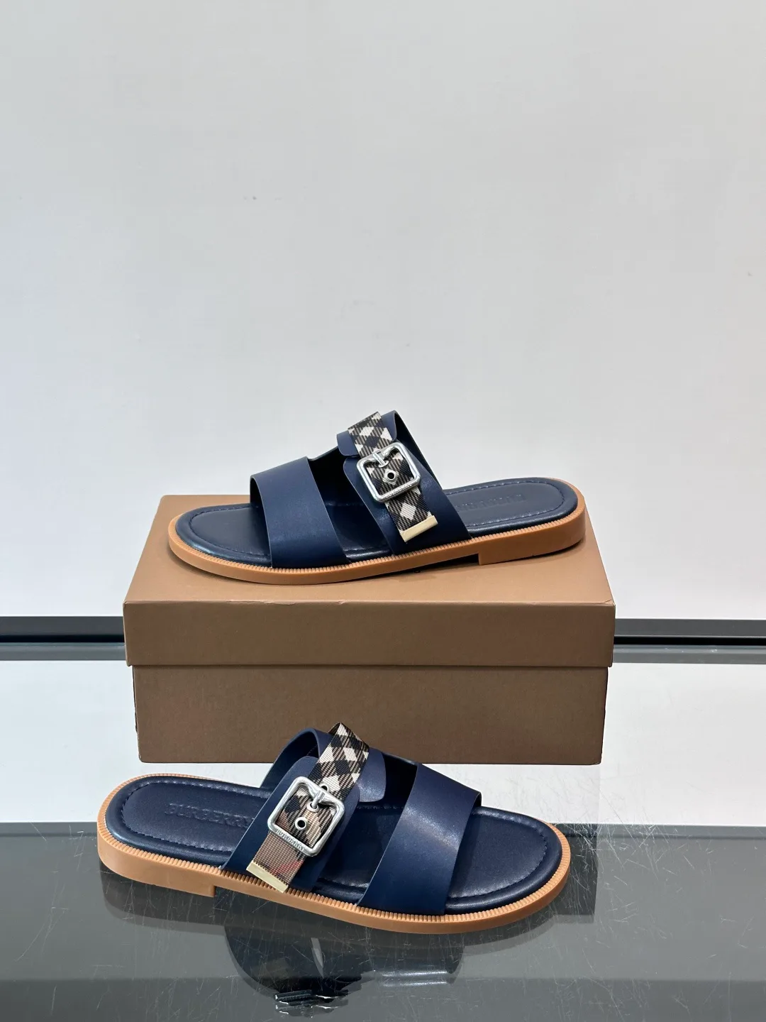 Сандалии Мужские Burberry 13480050