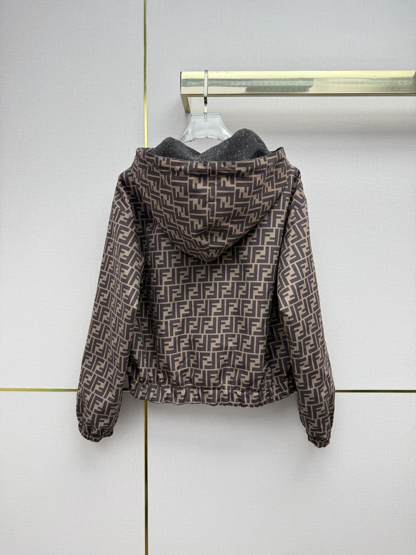 Куртки И Пуховики Женские Fendi 19294211