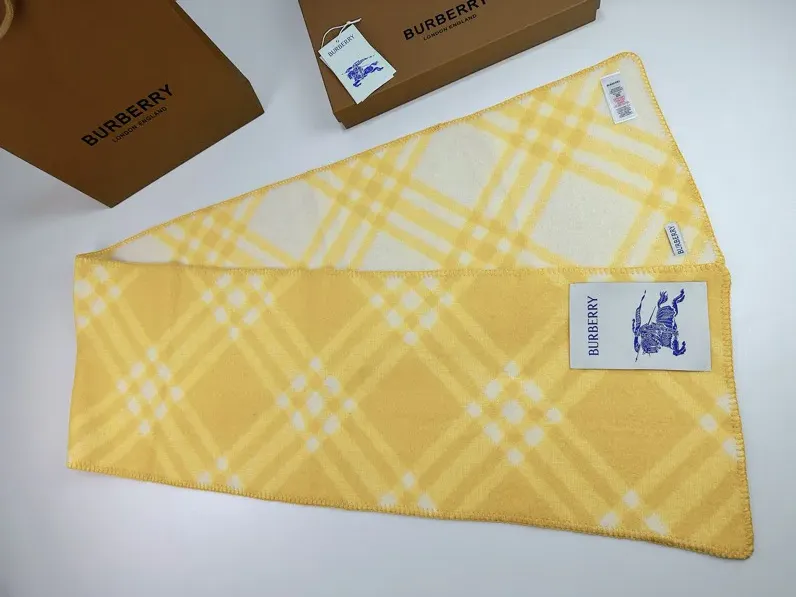 Шарфы Burberry 523812