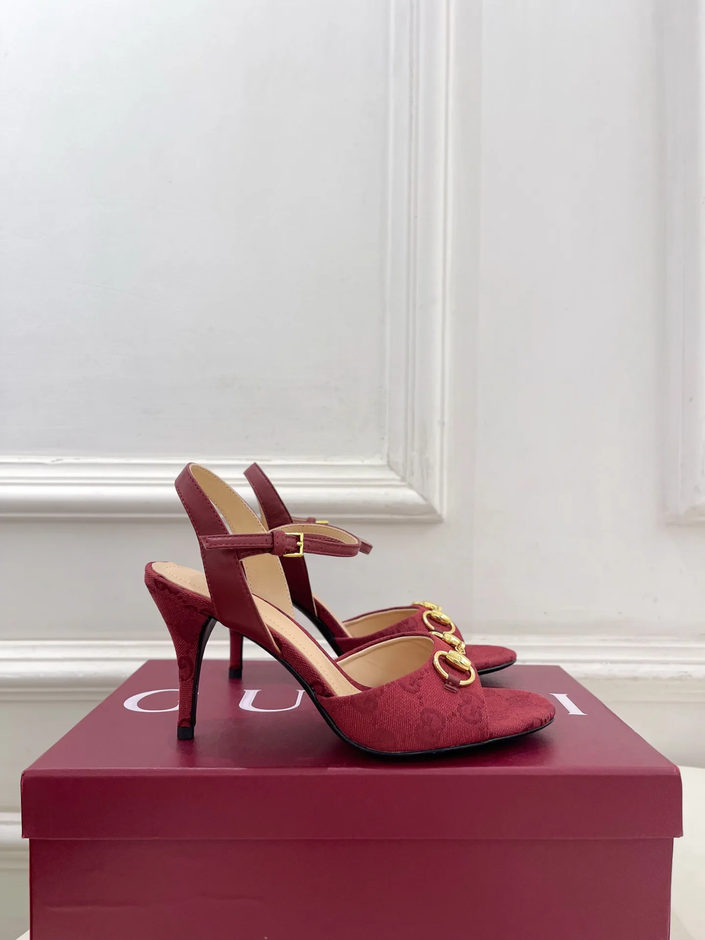 Босоножки Женские Gucci 13218181