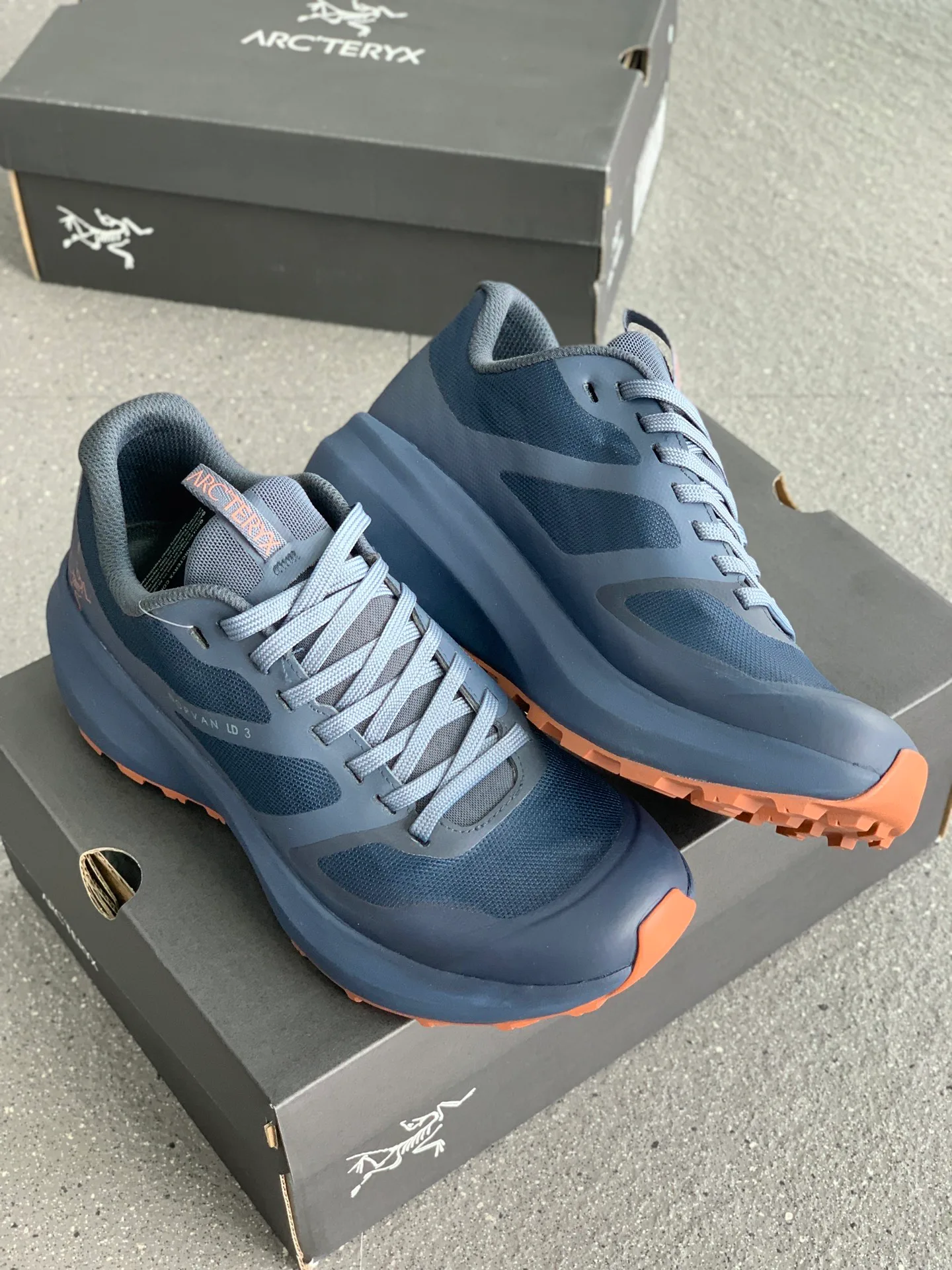 Кроссовки Женские Arcteryx 17675444