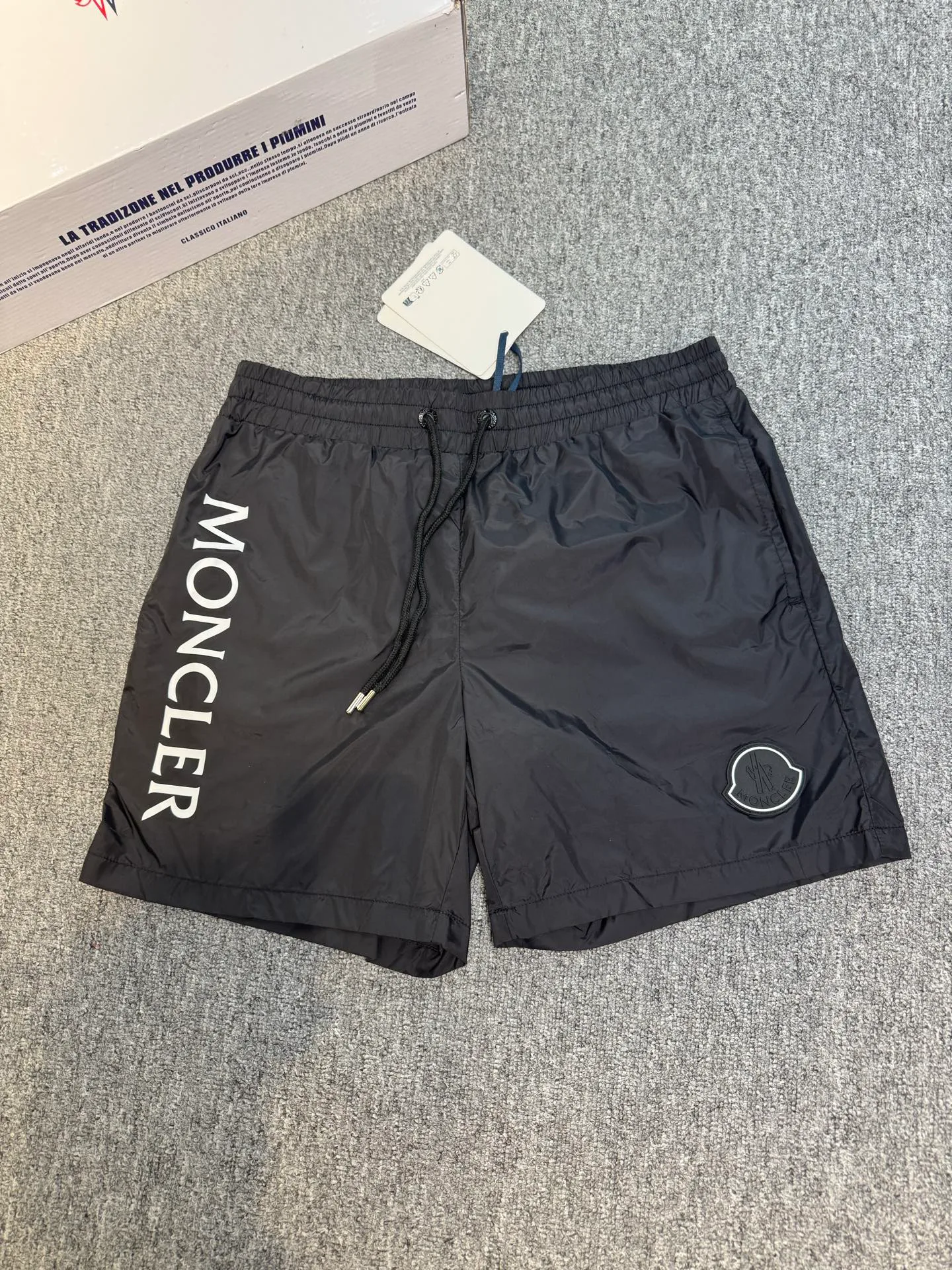 Шорты Женские Moncler 9599113