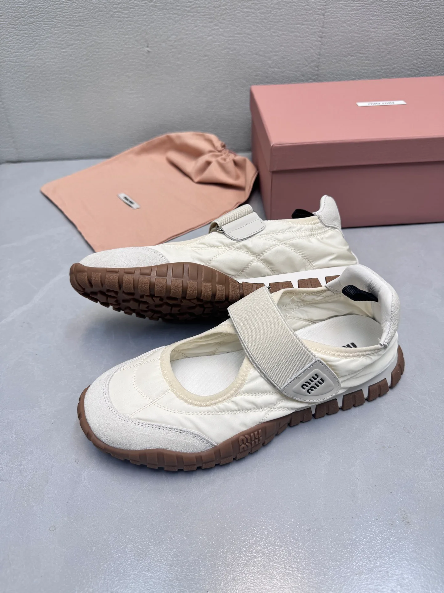 Кроссовки Женские Miu Miu 101573