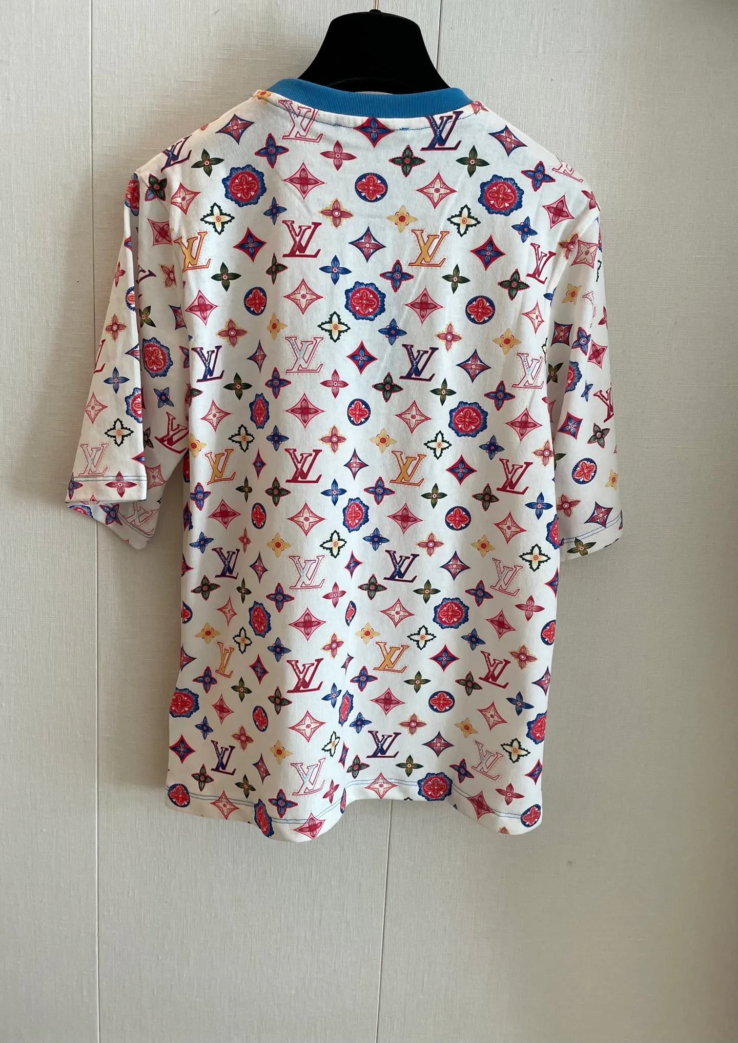 Футболки Женские Louis Vuitton 11466838