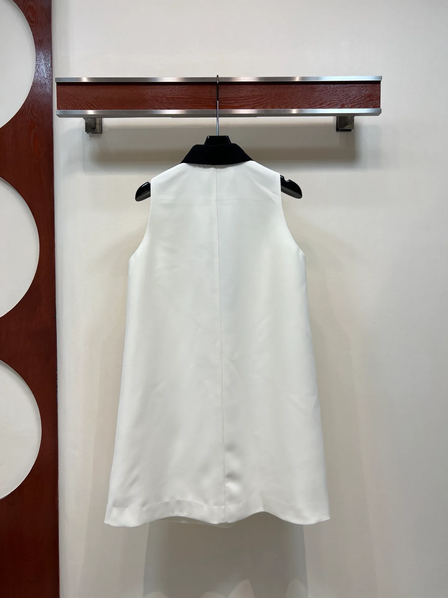 Платья Женские Chanel 13177792