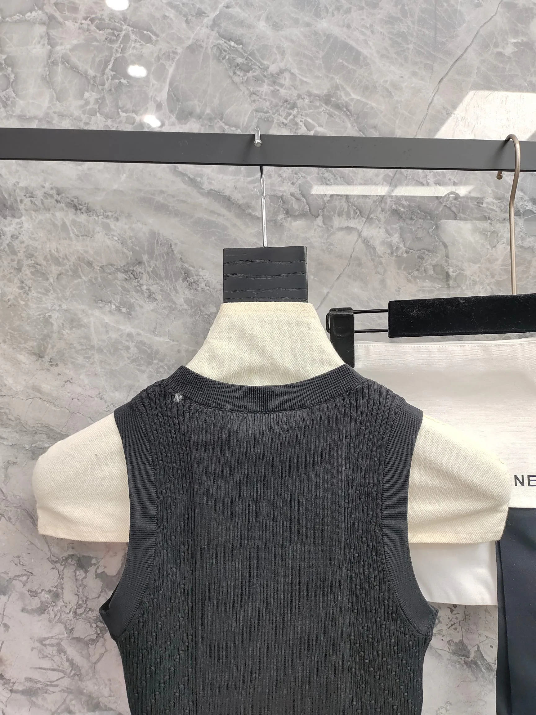 Жилеты Женские Chanel 1276889
