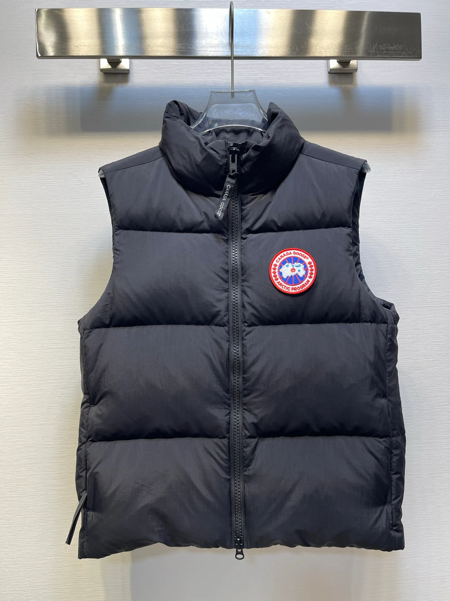 Жилеты Женские Canada Goose 978212