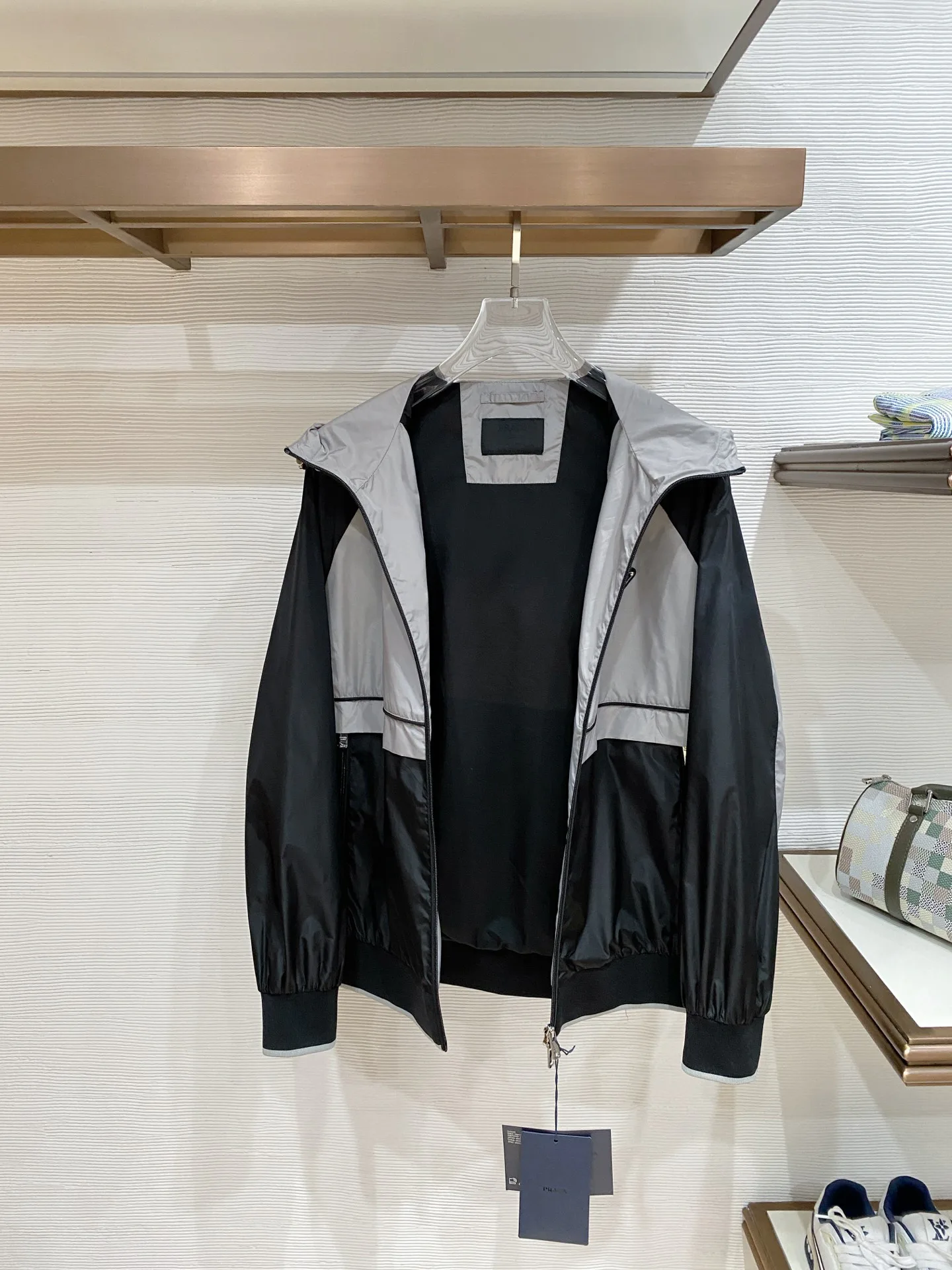 Куртки И Пуховики Мужские Prada 2385900