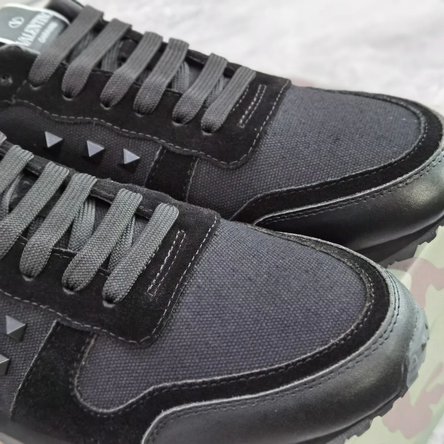 Кроссовки Женские Valentino 10736428