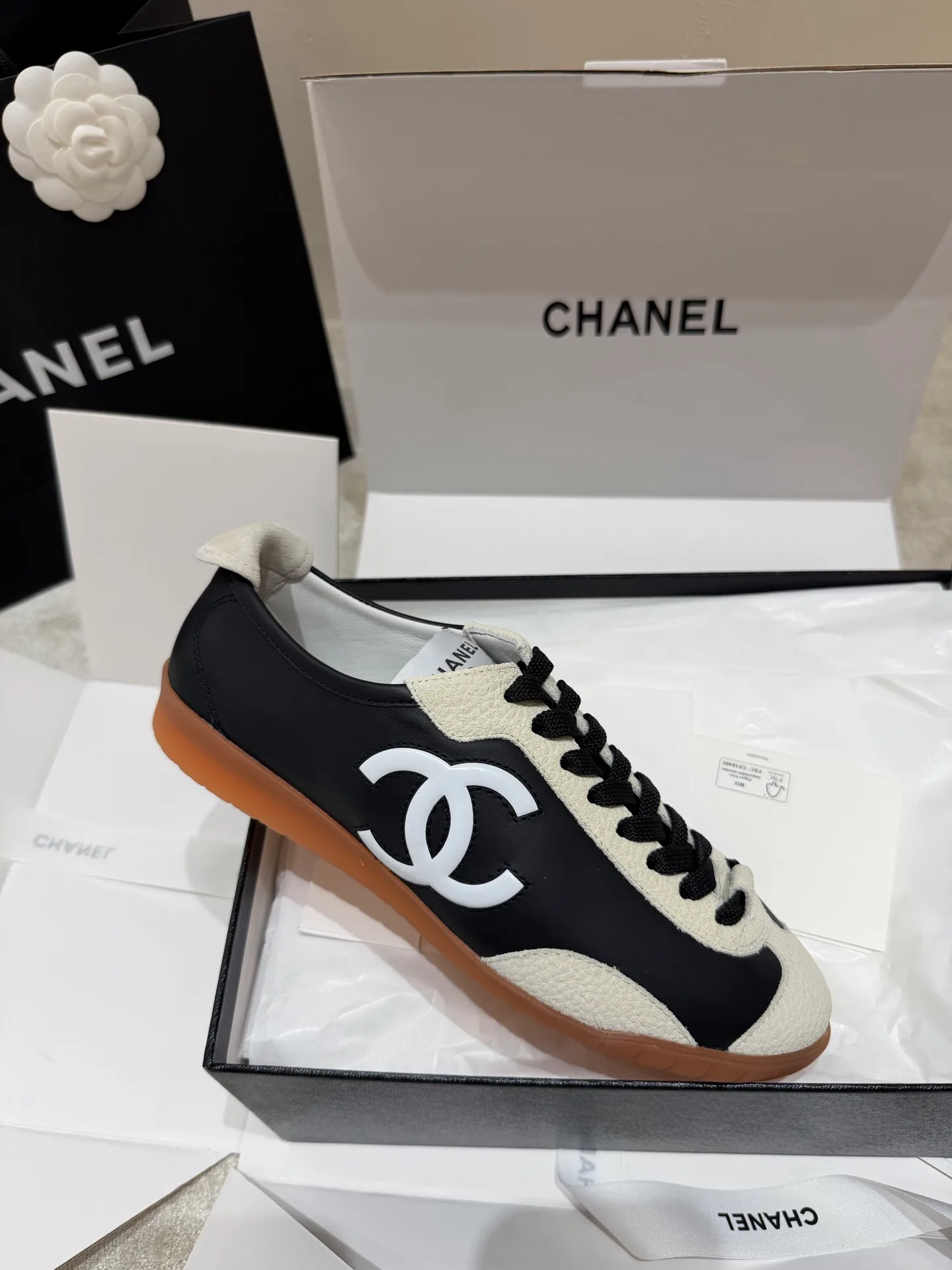 Кроссовки Женские Chanel 11685936