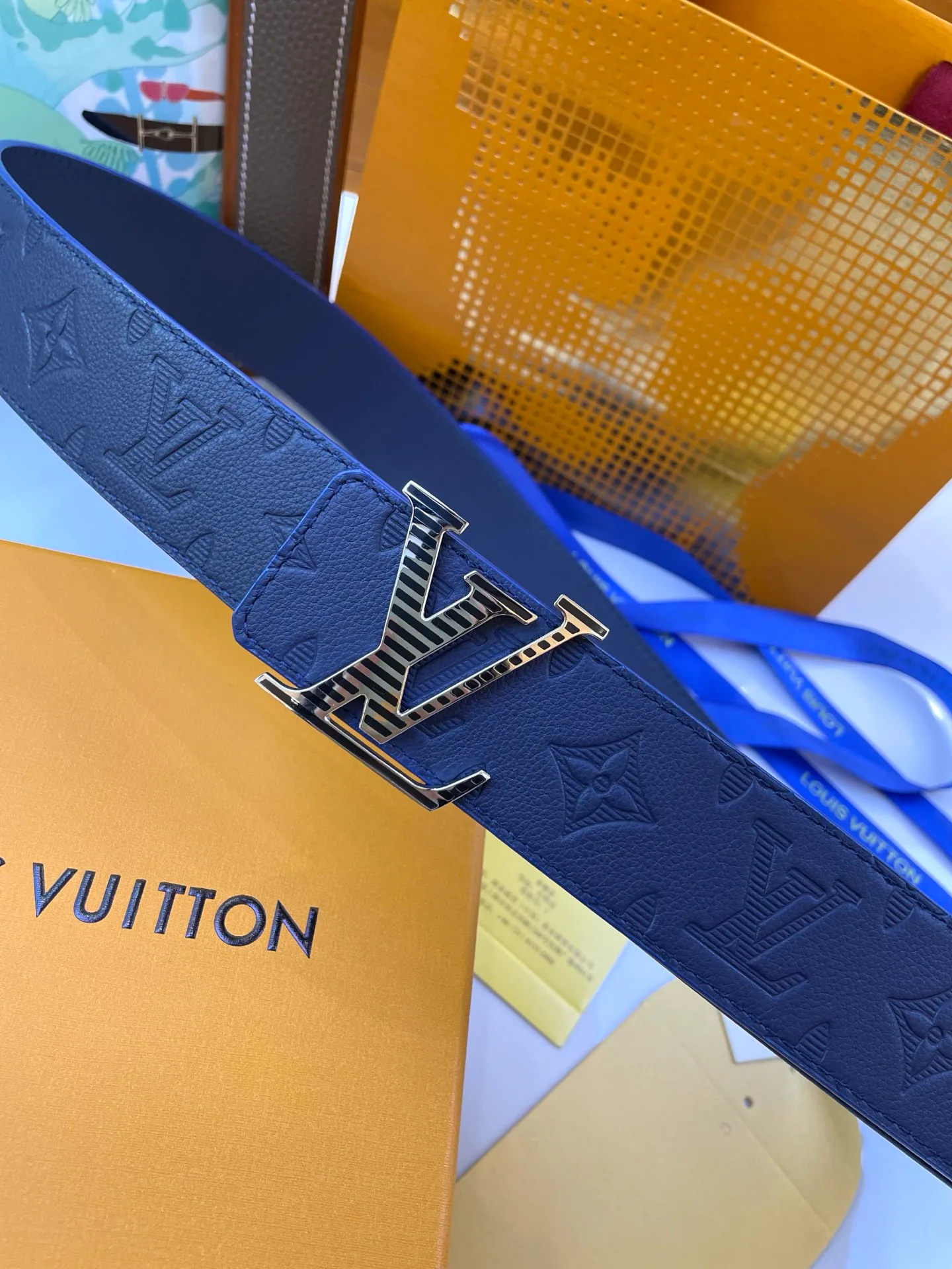 Ремни Louis Vuitton 12183427