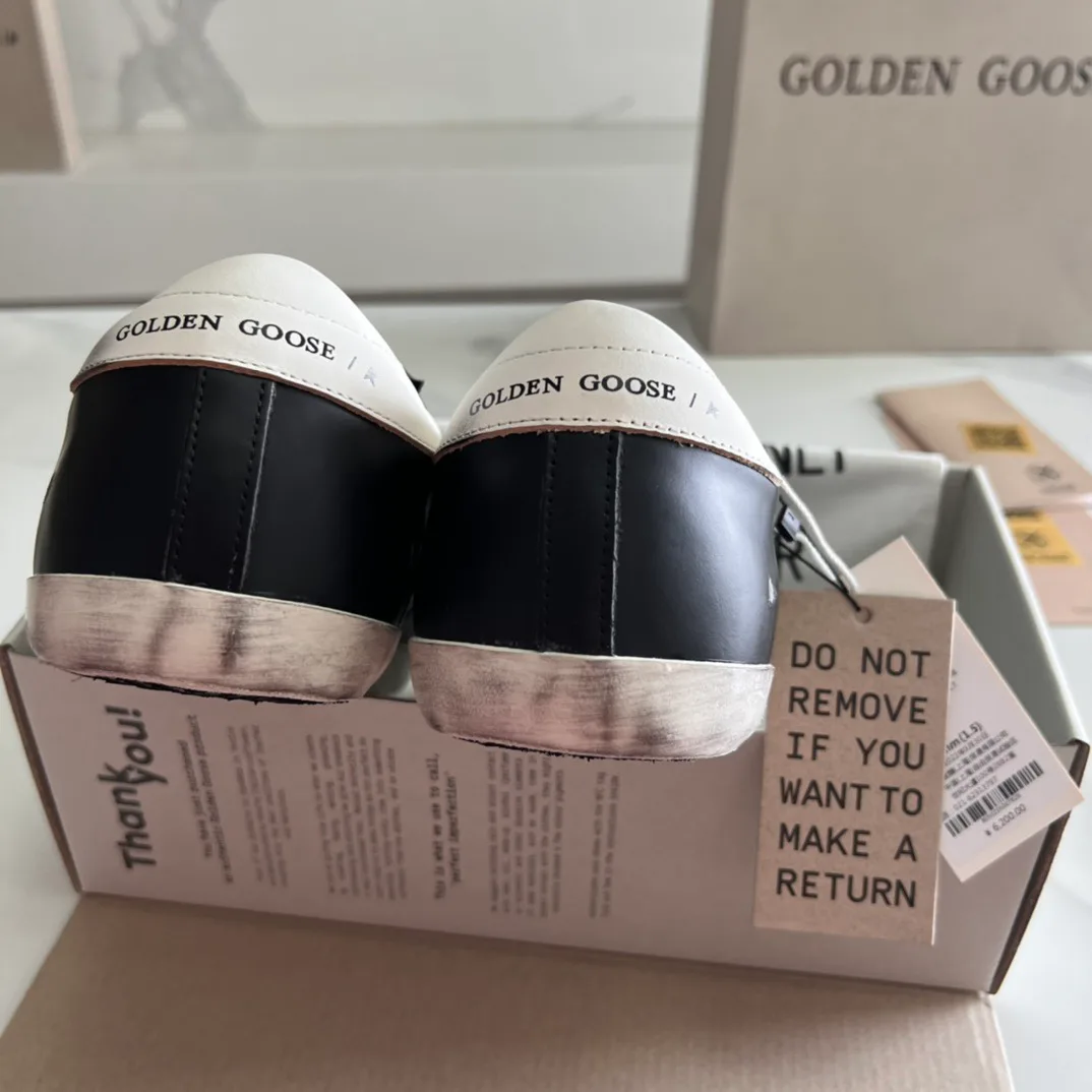 Кроссовки Женские Golden Goose 16995647