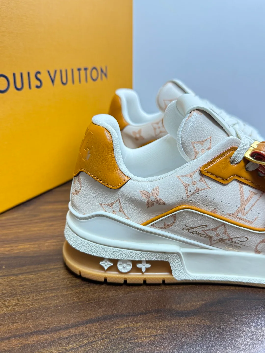 Кроссовки Мужские Louis Vuitton 20143407