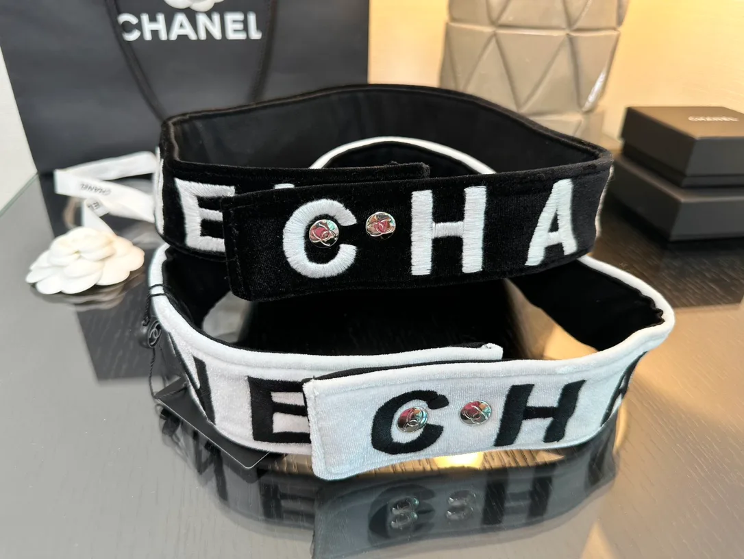 Головные Уборы Chanel 10056443