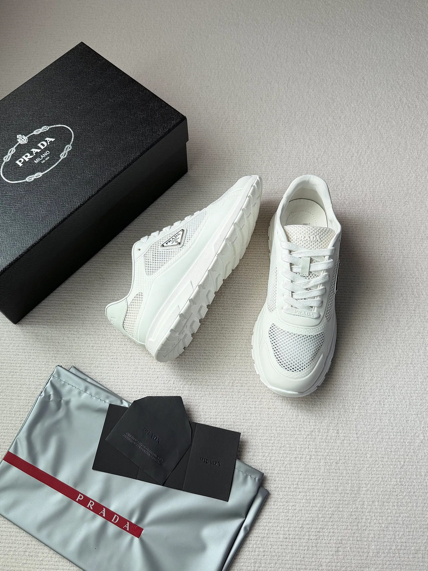 Кроссовки Мужские Prada 13440964