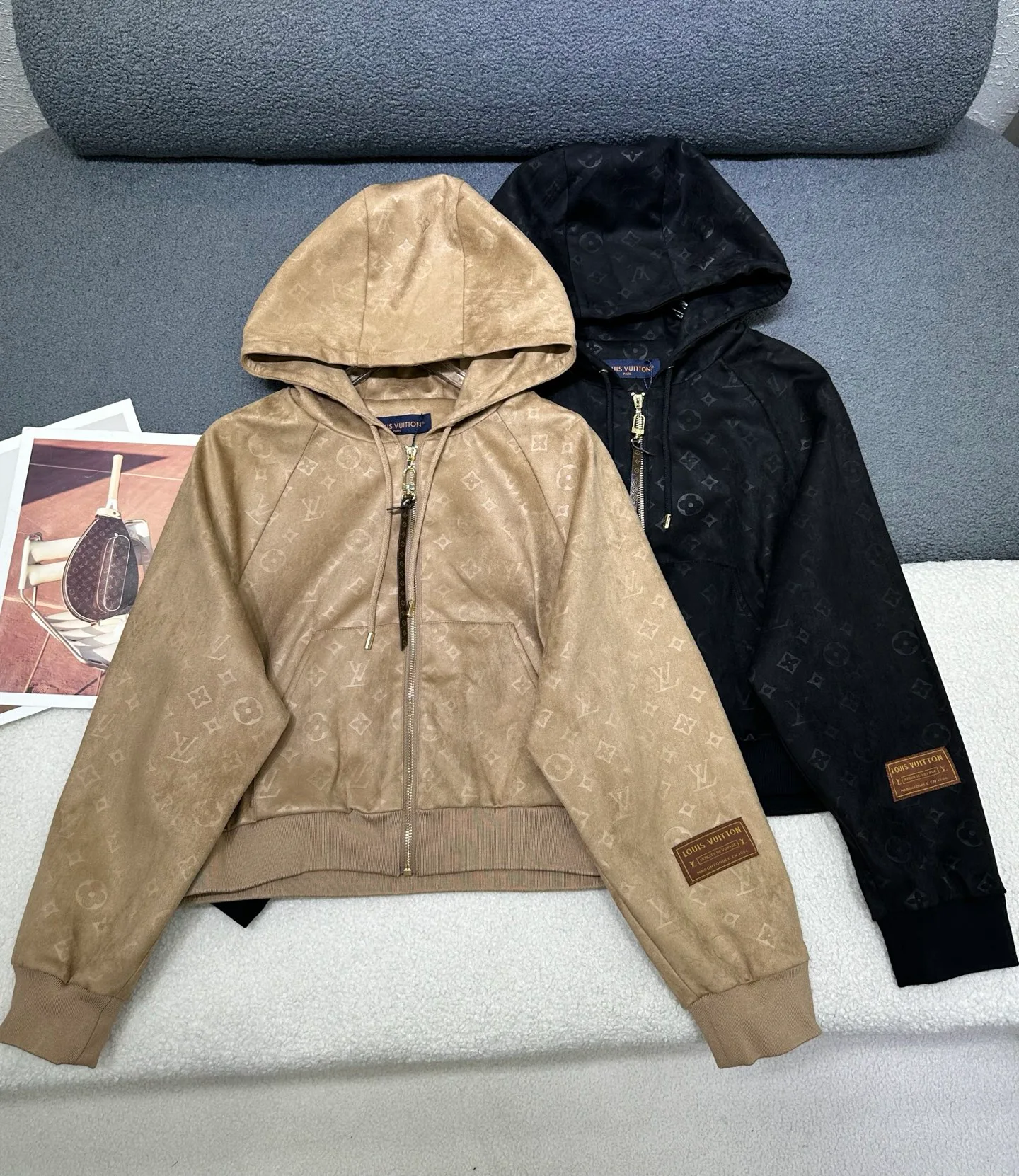 Куртки И Пуховики Женские Louis Vuitton 18594341