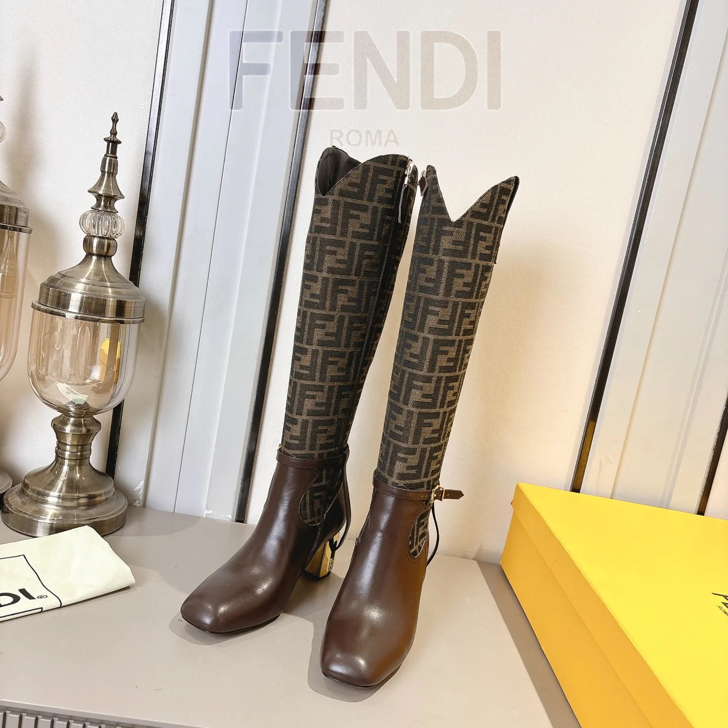 Сапоги Женские Fendi 18247882