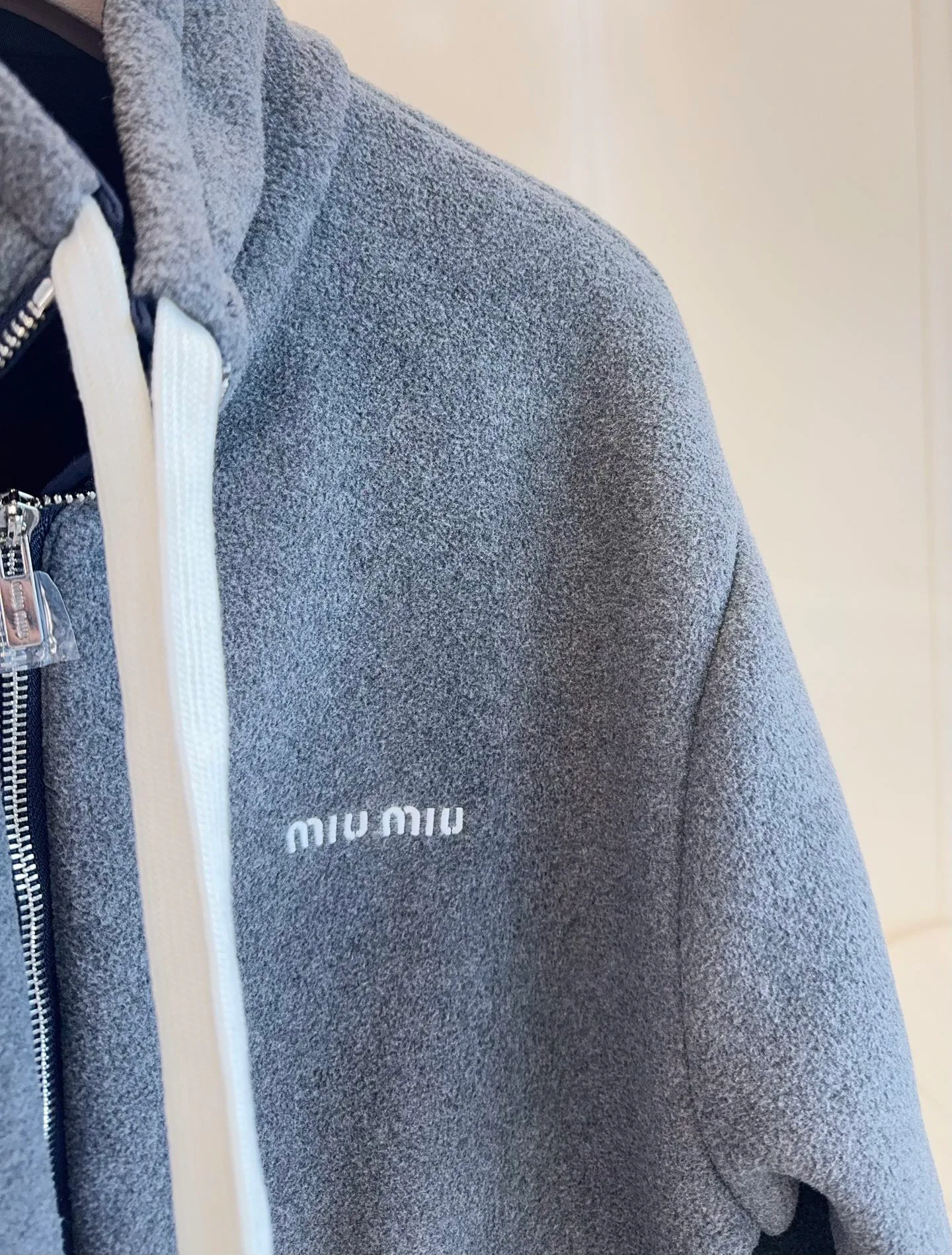 Куртки И Пуховики Женские Miu Miu 1523661