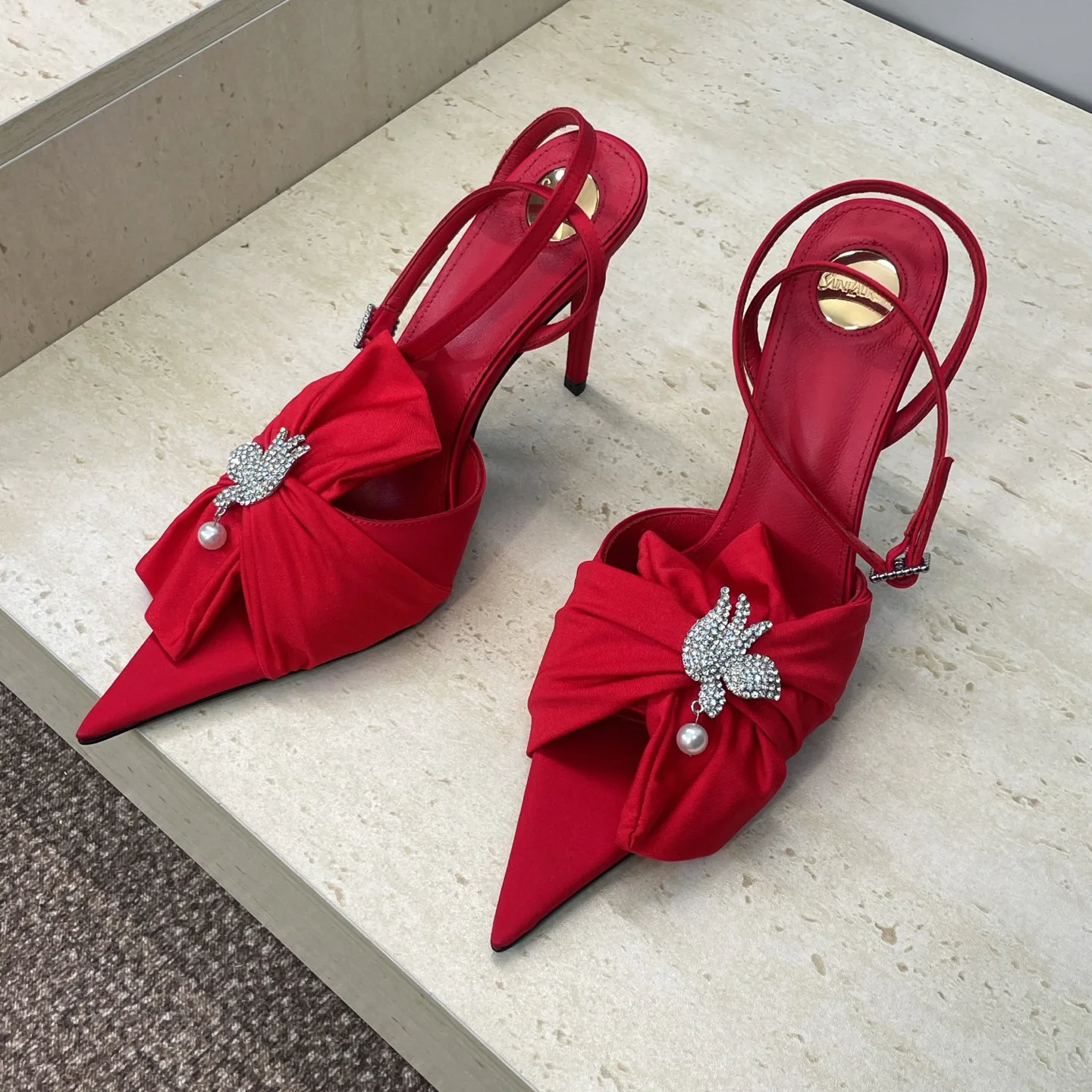 Босоножки Женские Saint Laurent 3009077