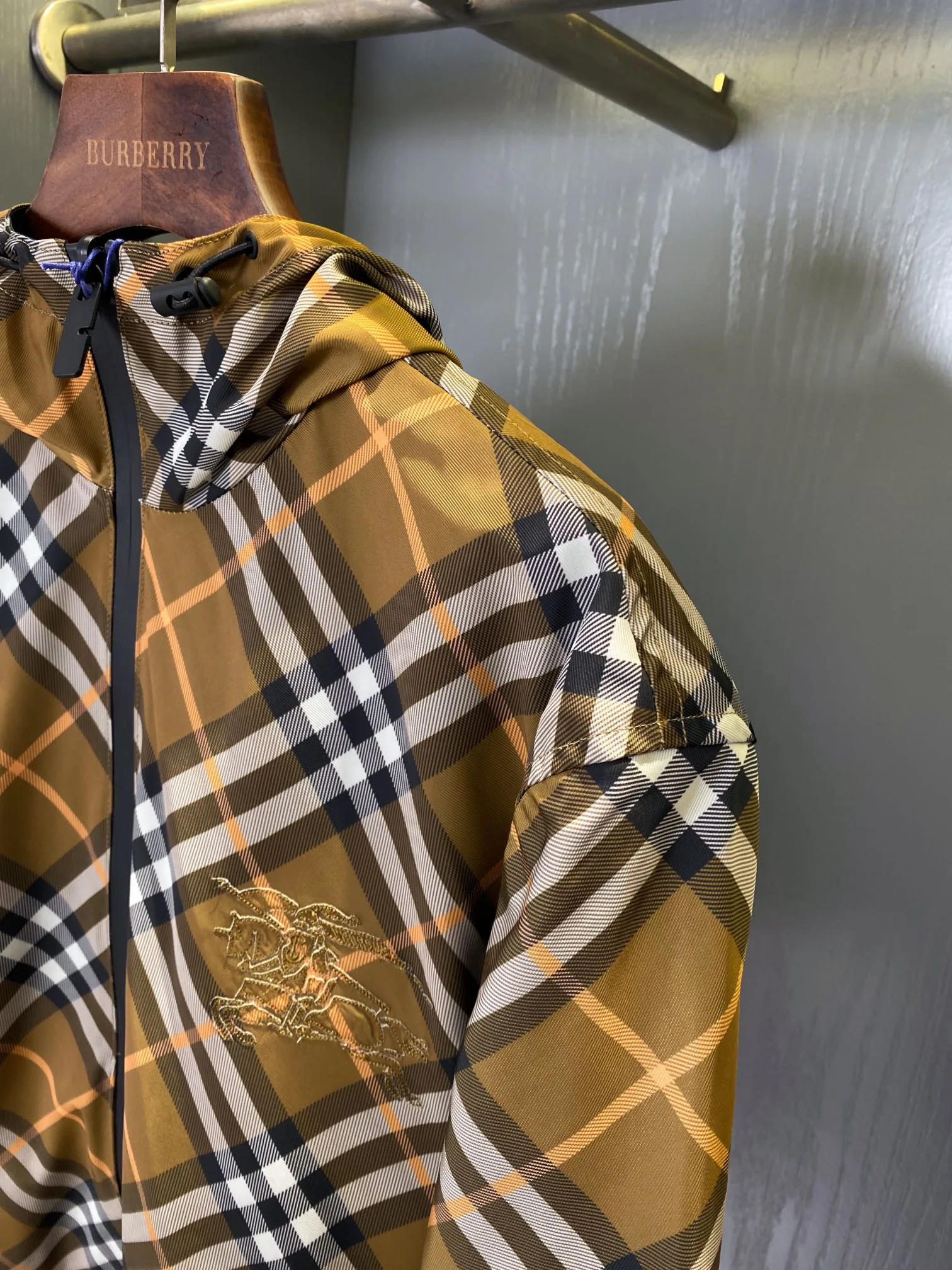 Куртки И Пуховики Мужские Burberry 13433007