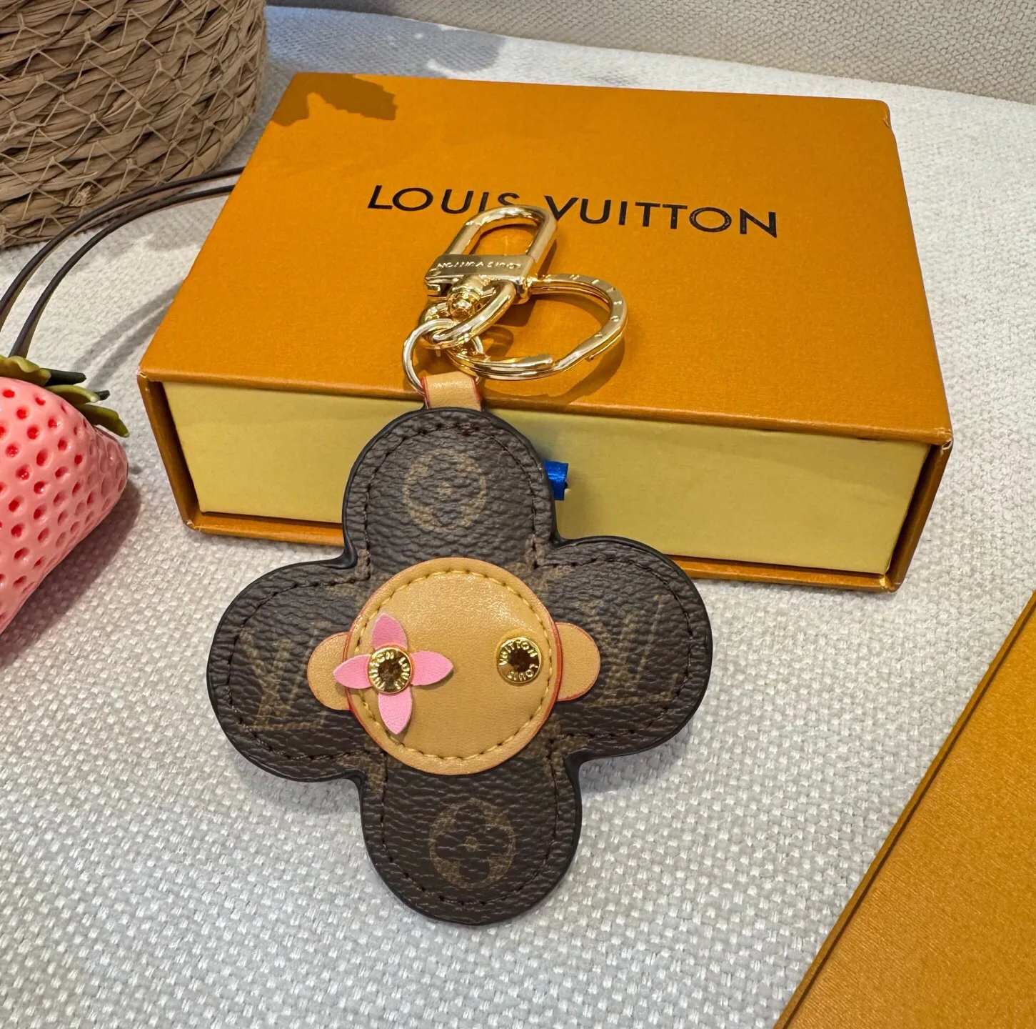 Ключницы Louis Vuitton 18013303