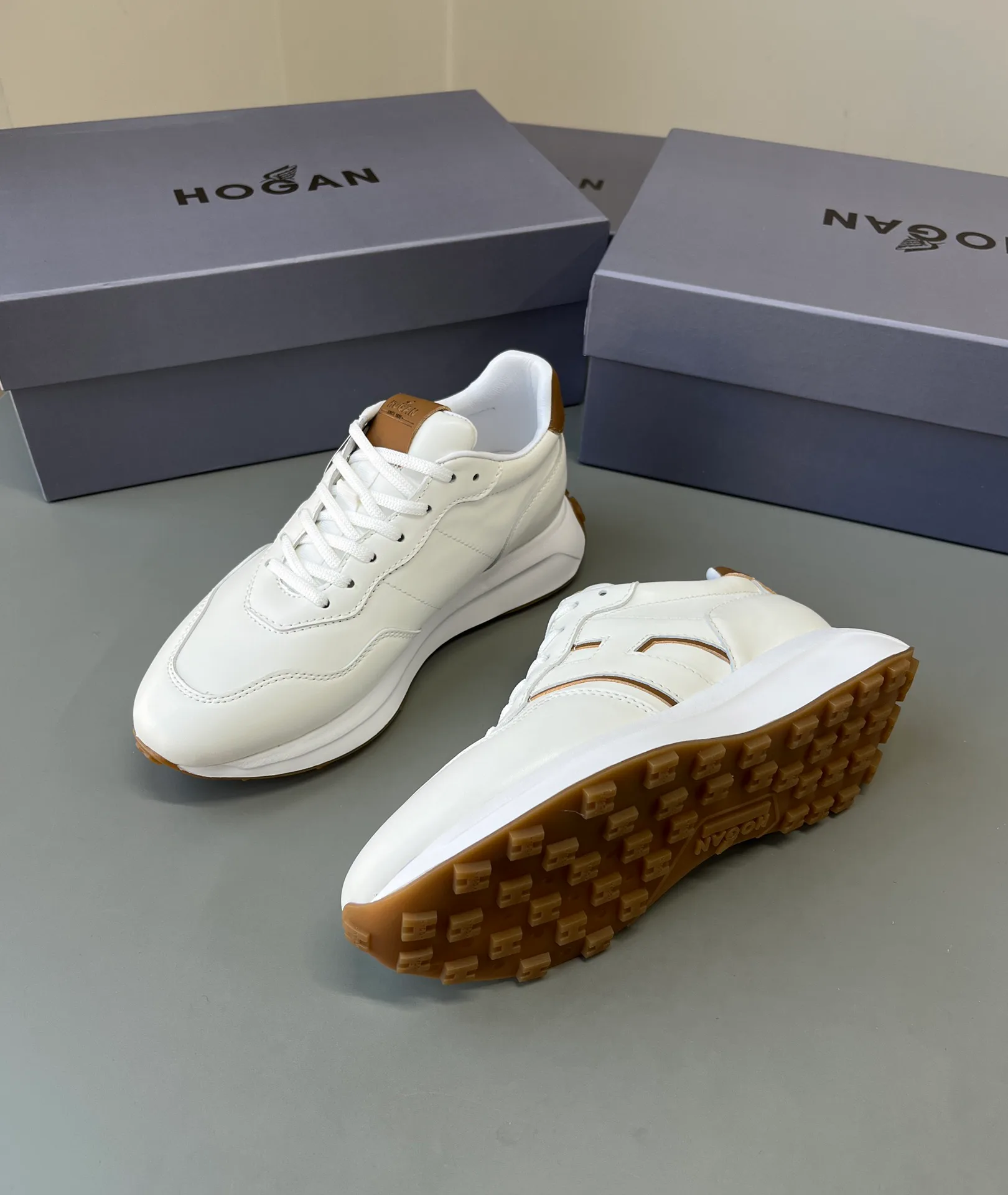 Кроссовки Женские Hogan 12629892