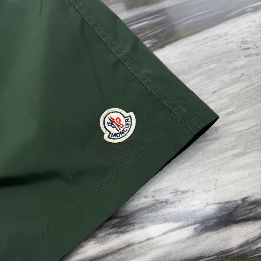 Шорты Мужские Moncler 12231102