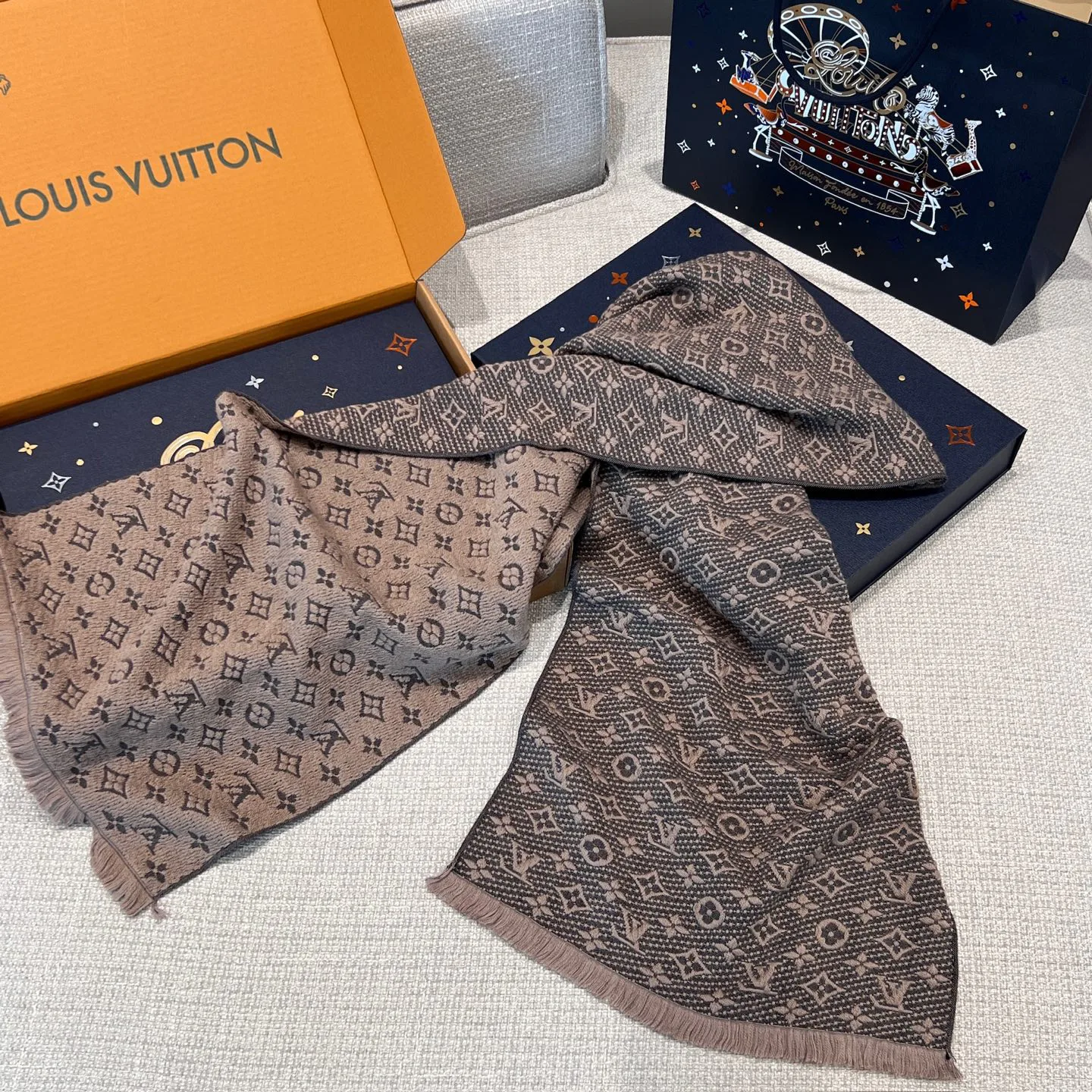 Шарфы Louis Vuitton 17945577