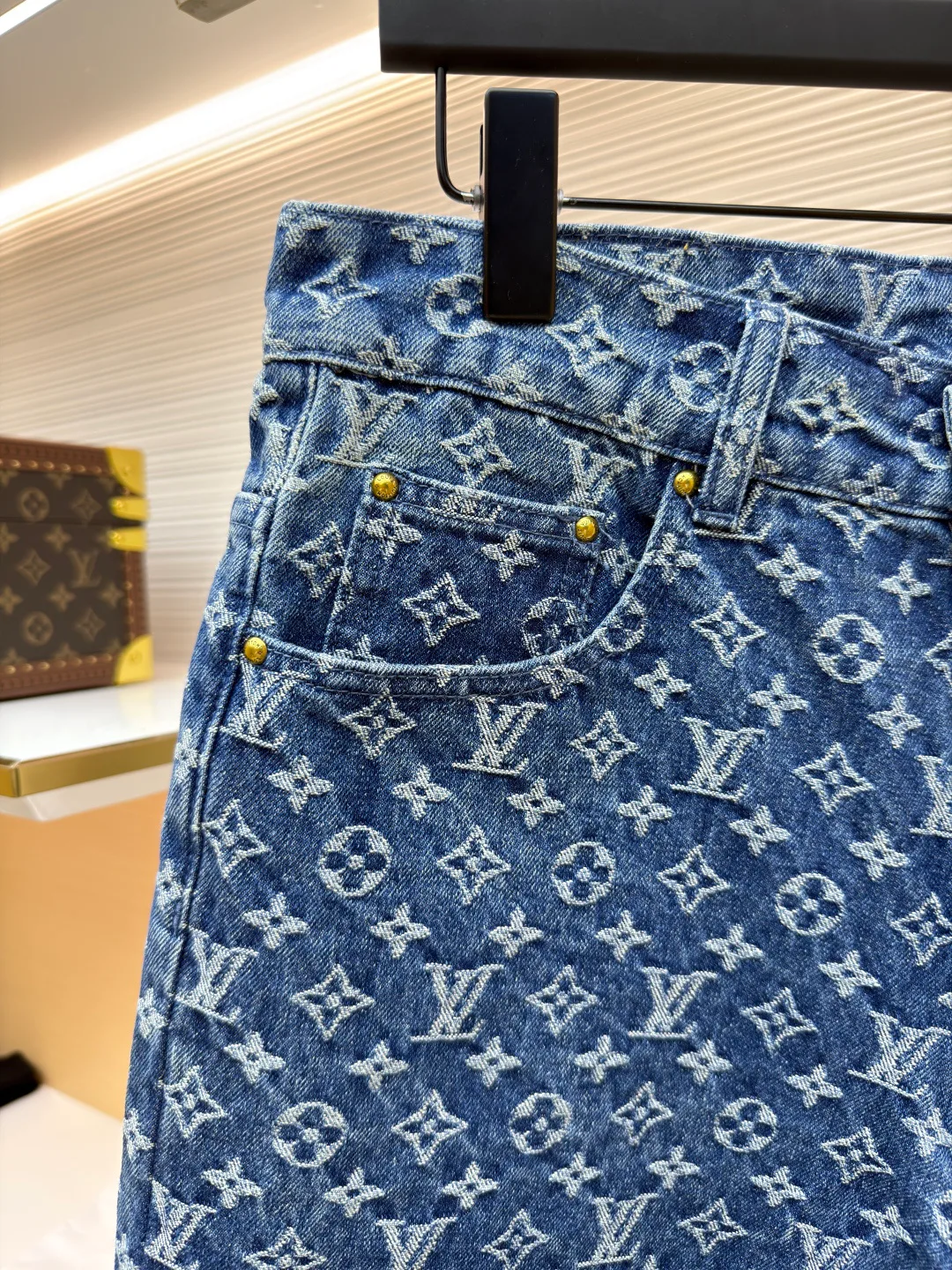 Шорты Мужские Louis Vuitton 13077110