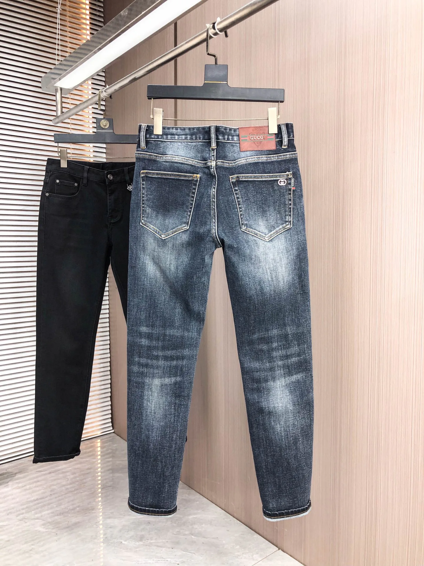 Джинсы Женские Gucci 10186904