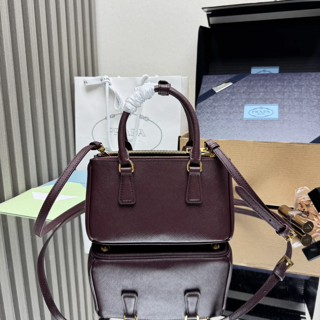 Классические Сумки Женские Prada 1763159