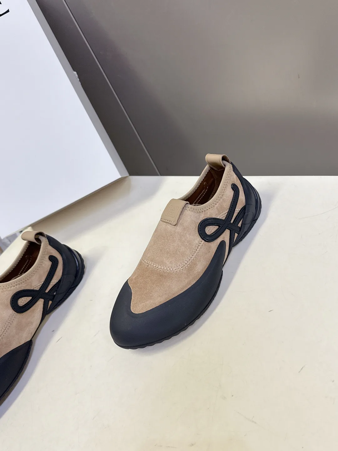 Кроссовки Женские Loewe 14148064