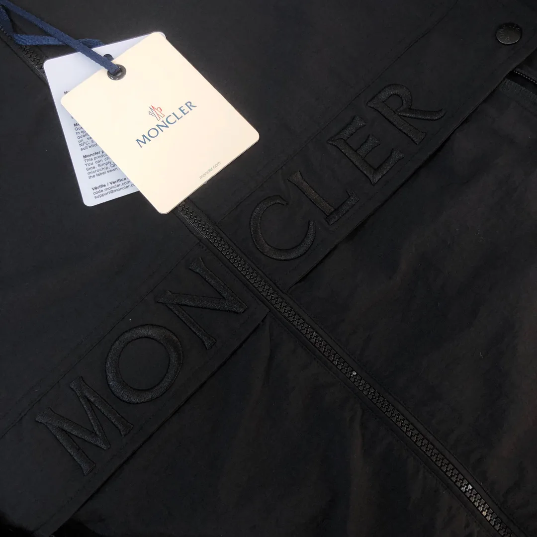 Куртки И Пуховики Мужские Moncler 17286027