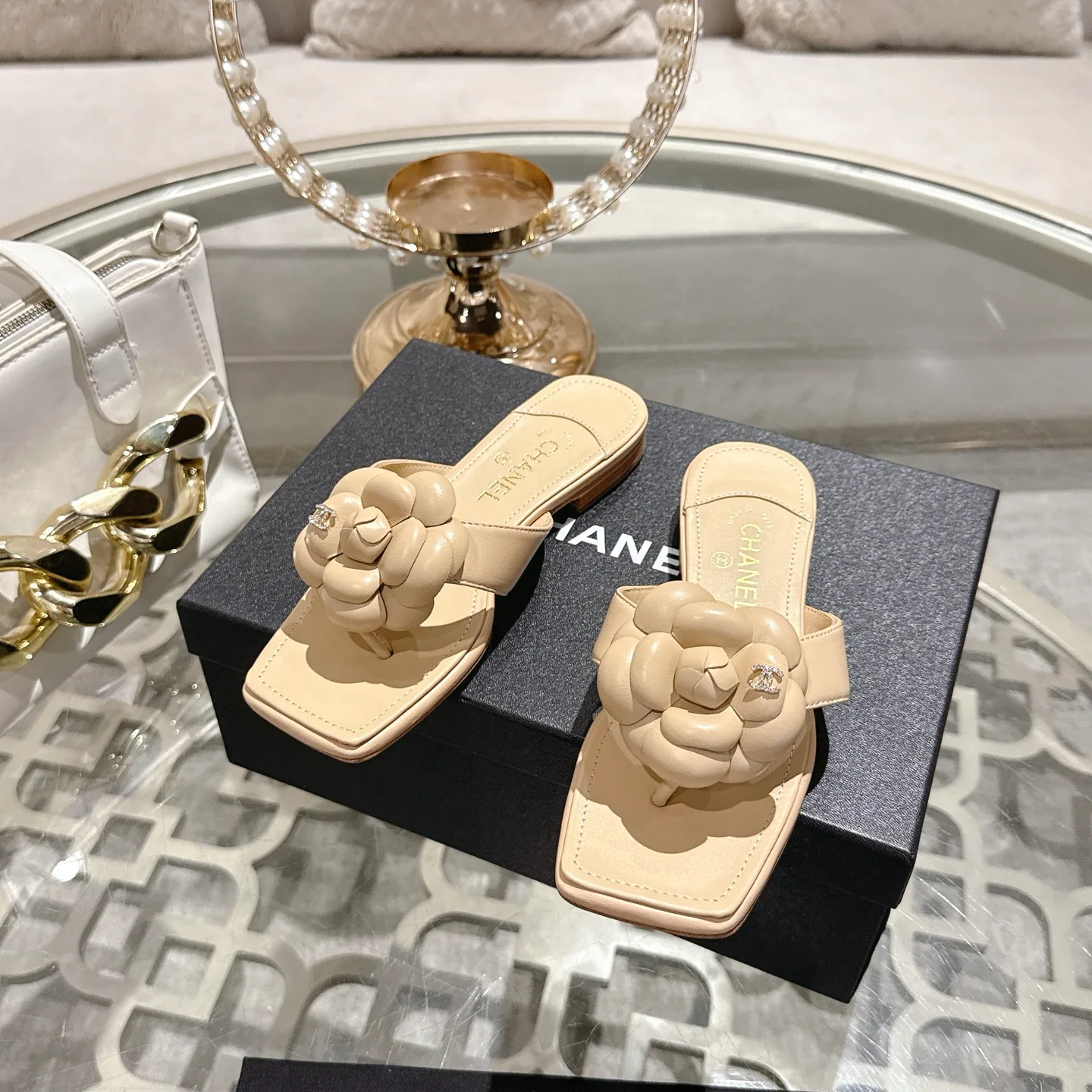 Шлепанцы Женские Chanel 12696617