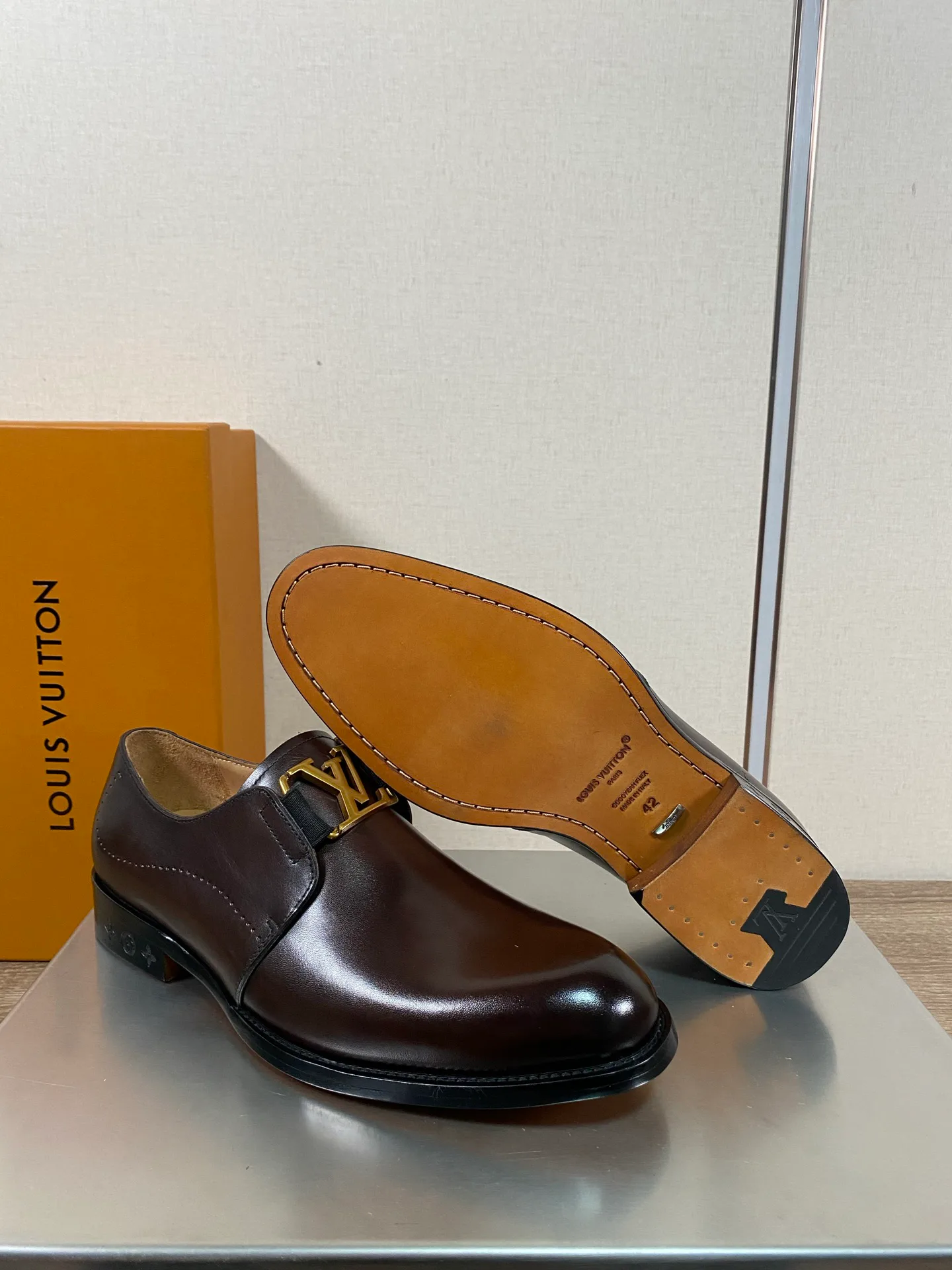 Лоферы И Туфли Мужские Louis Vuitton 18078689
