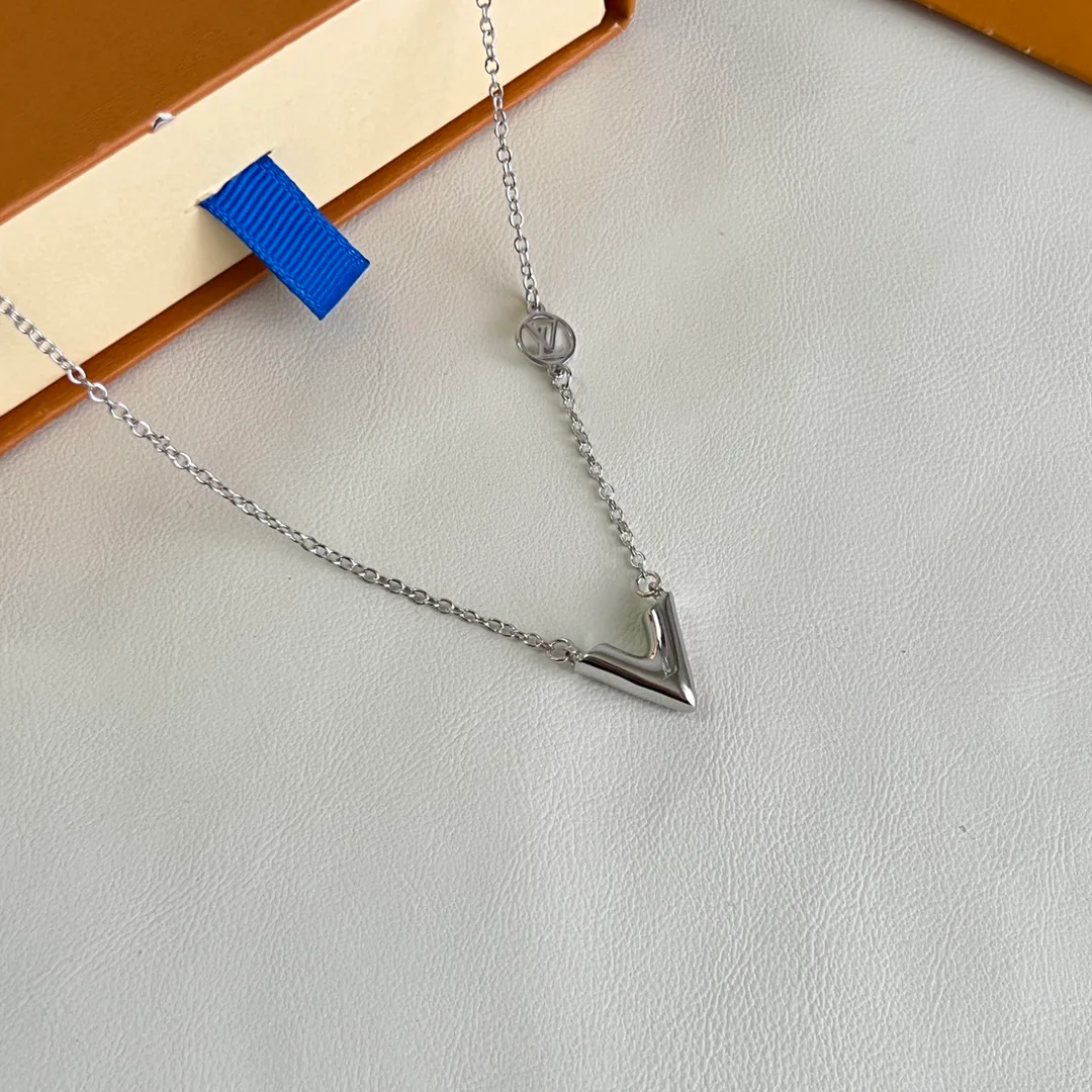 Бижутерия Louis Vuitton 11684844