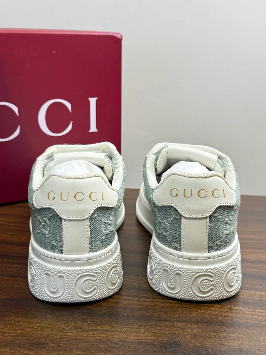 Кроссовки Женские Gucci 19659292