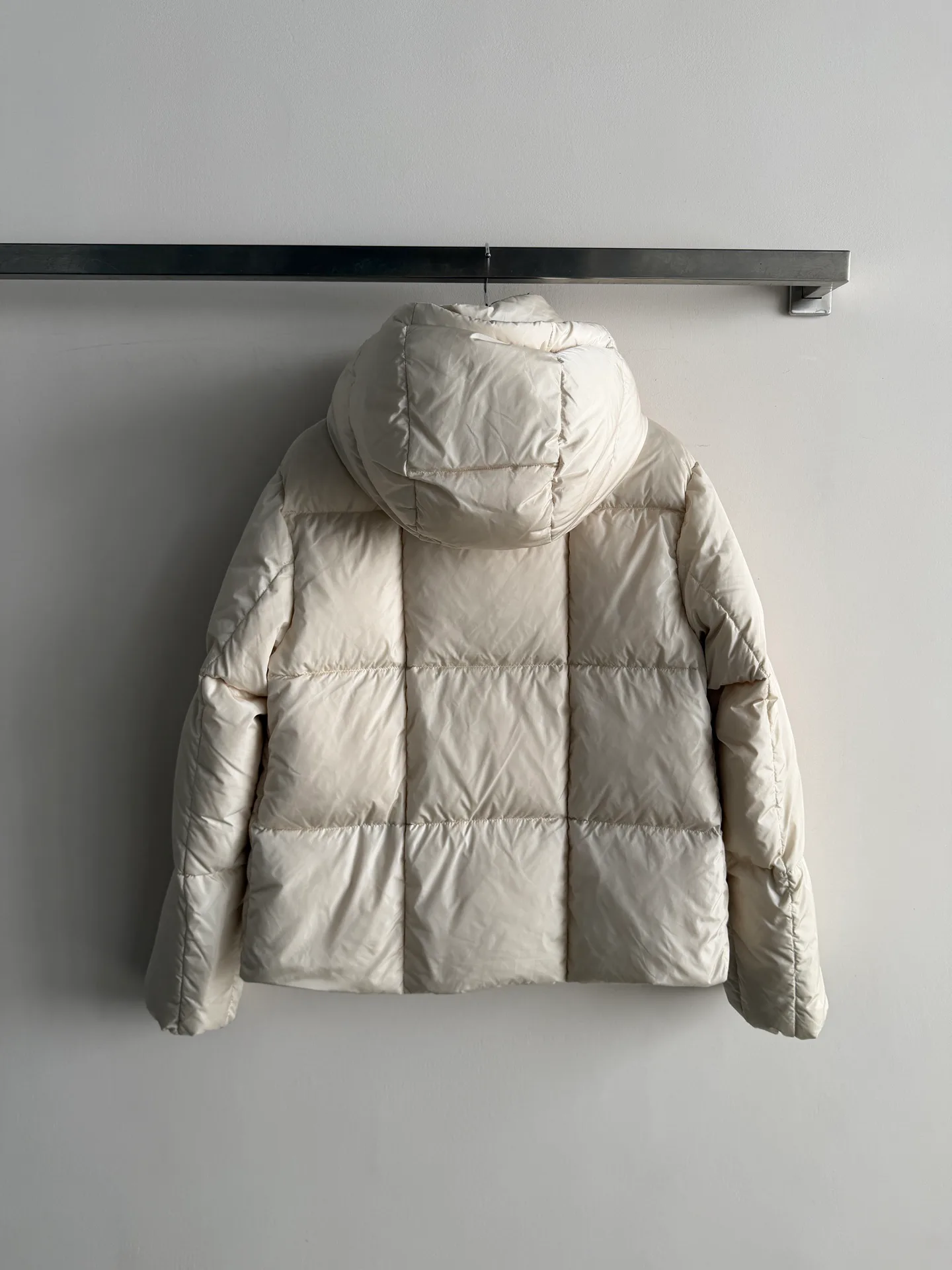 Куртки И Пуховики Женские Moncler 20093085