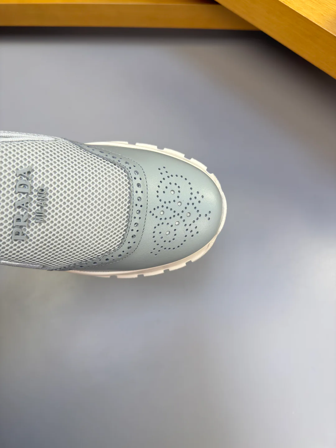 Кроссовки Мужские Prada 17368533